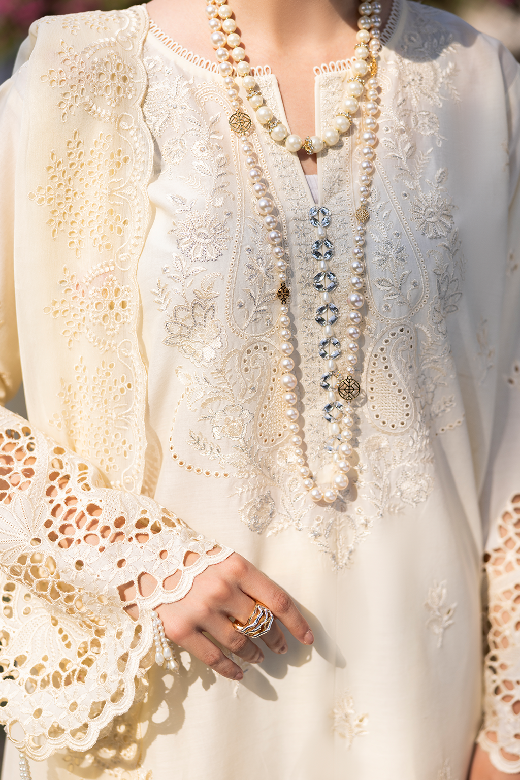 Ivory Elan