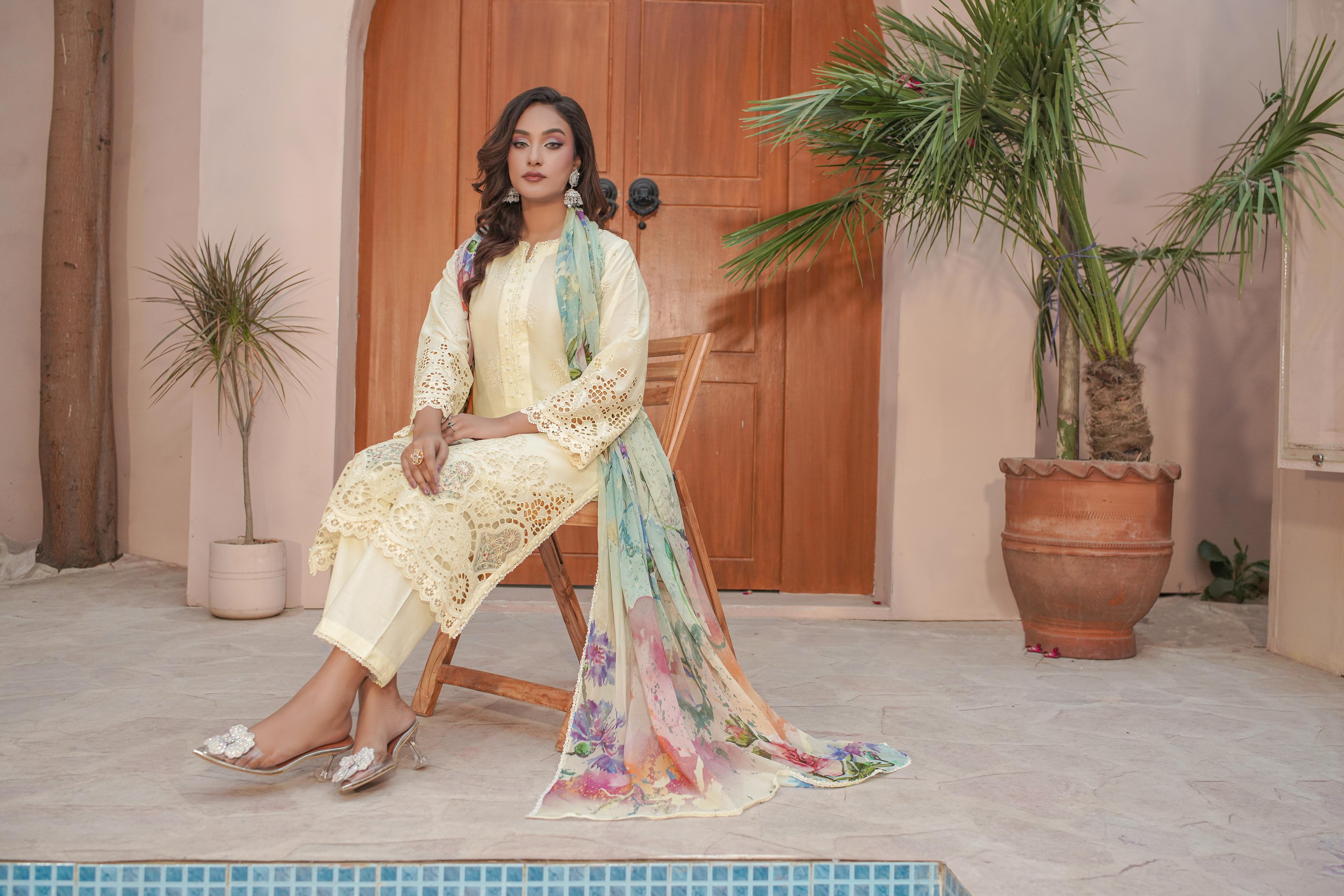 MAHOOR - Lawn 3 Piece Suit Soft Yellow