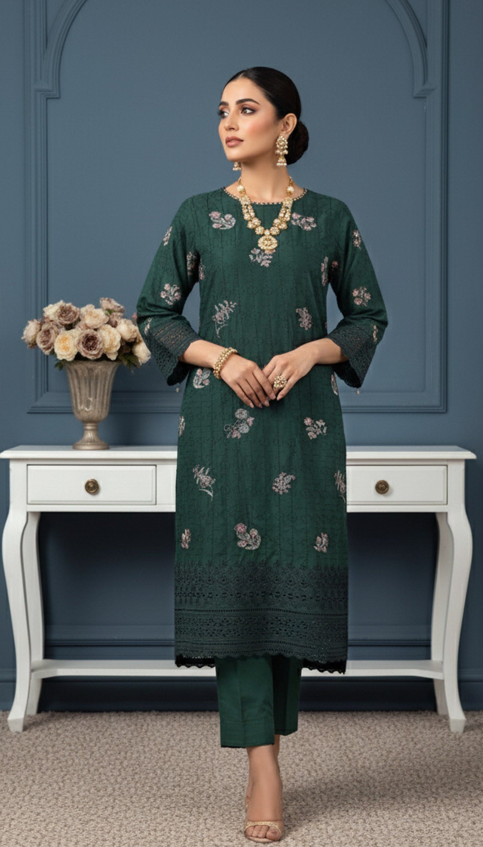 MAHOOR – 2-Piece Cambric Chikankari Suit