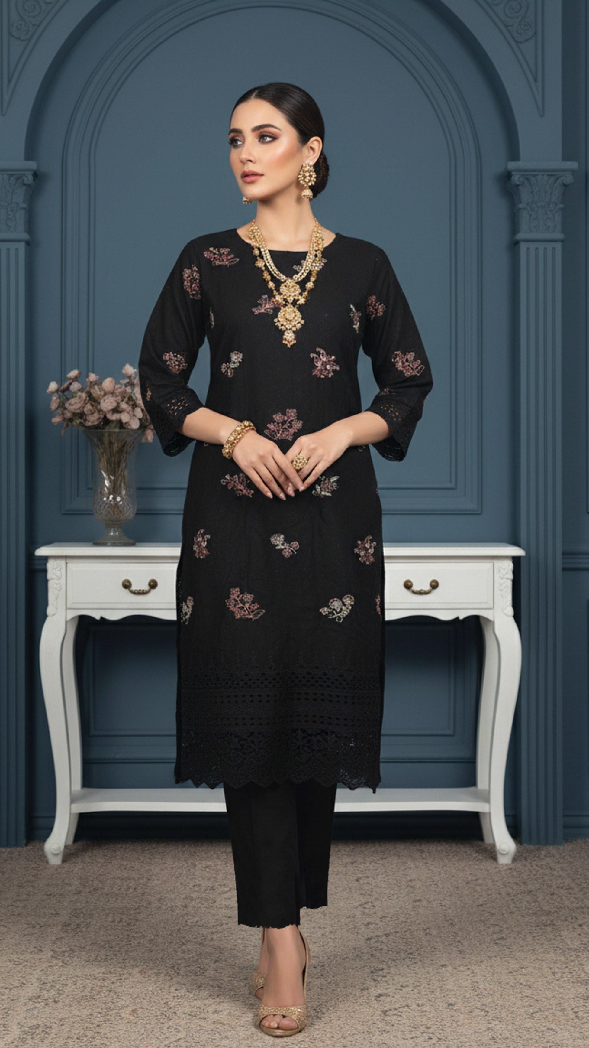 MAHOOR – 2-Piece Cambric Chikankari Suit