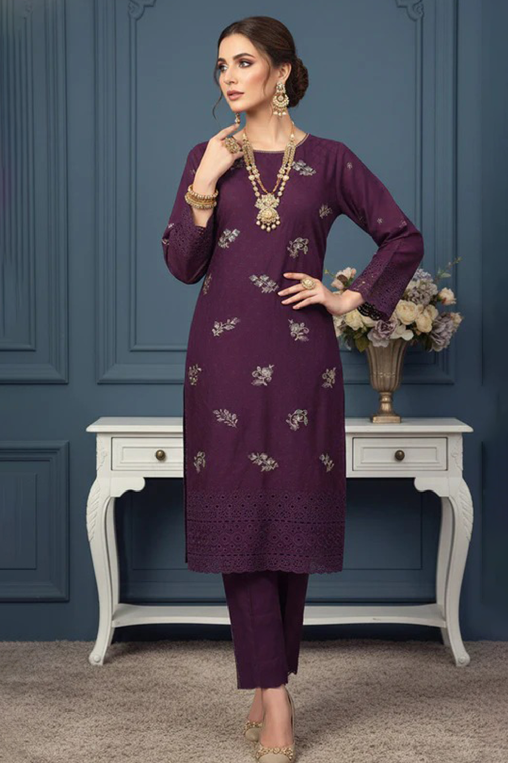 MAHOOR – 2-Piece Cambric Chikankari Suit