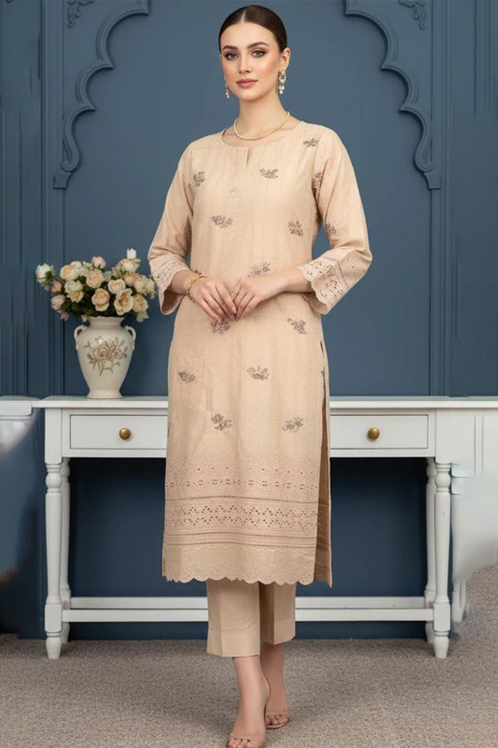 MAHOOR – 2-Piece Cambric Chikankari Suit