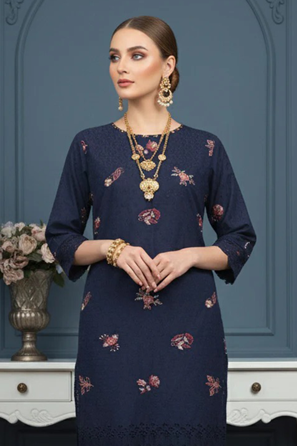 MAHOOR – 2-Piece Cambric Chikankari Suit