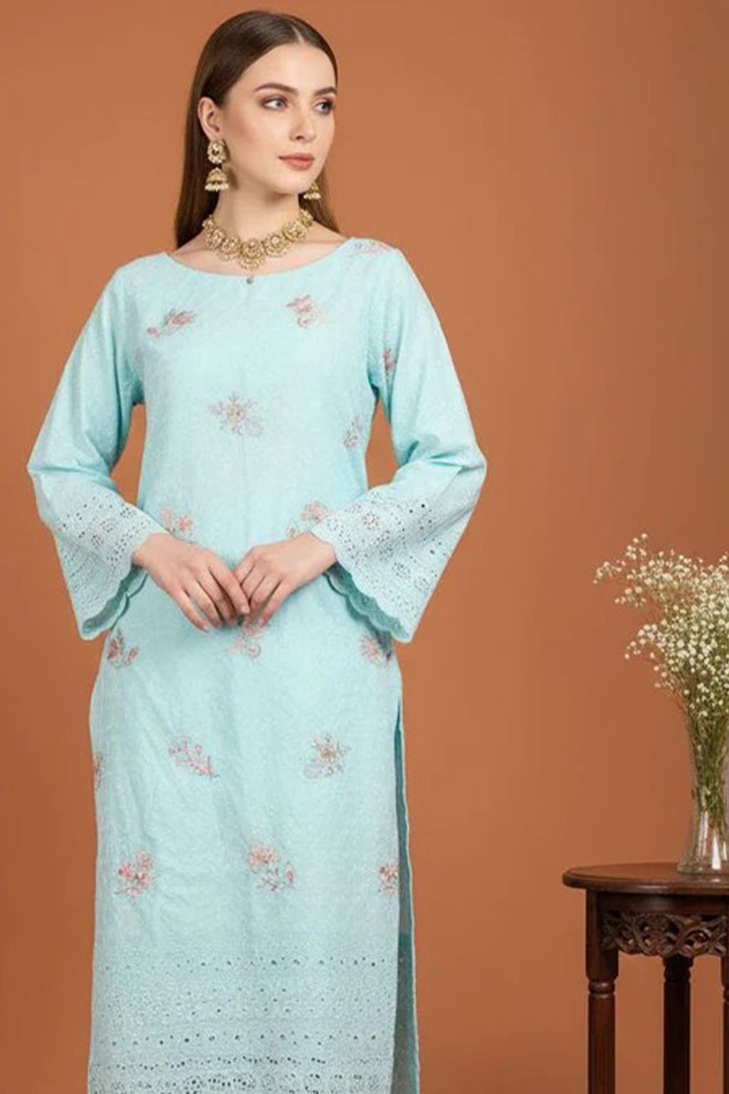 MAHOOR – 2-Piece Cambric Chikankari Suit