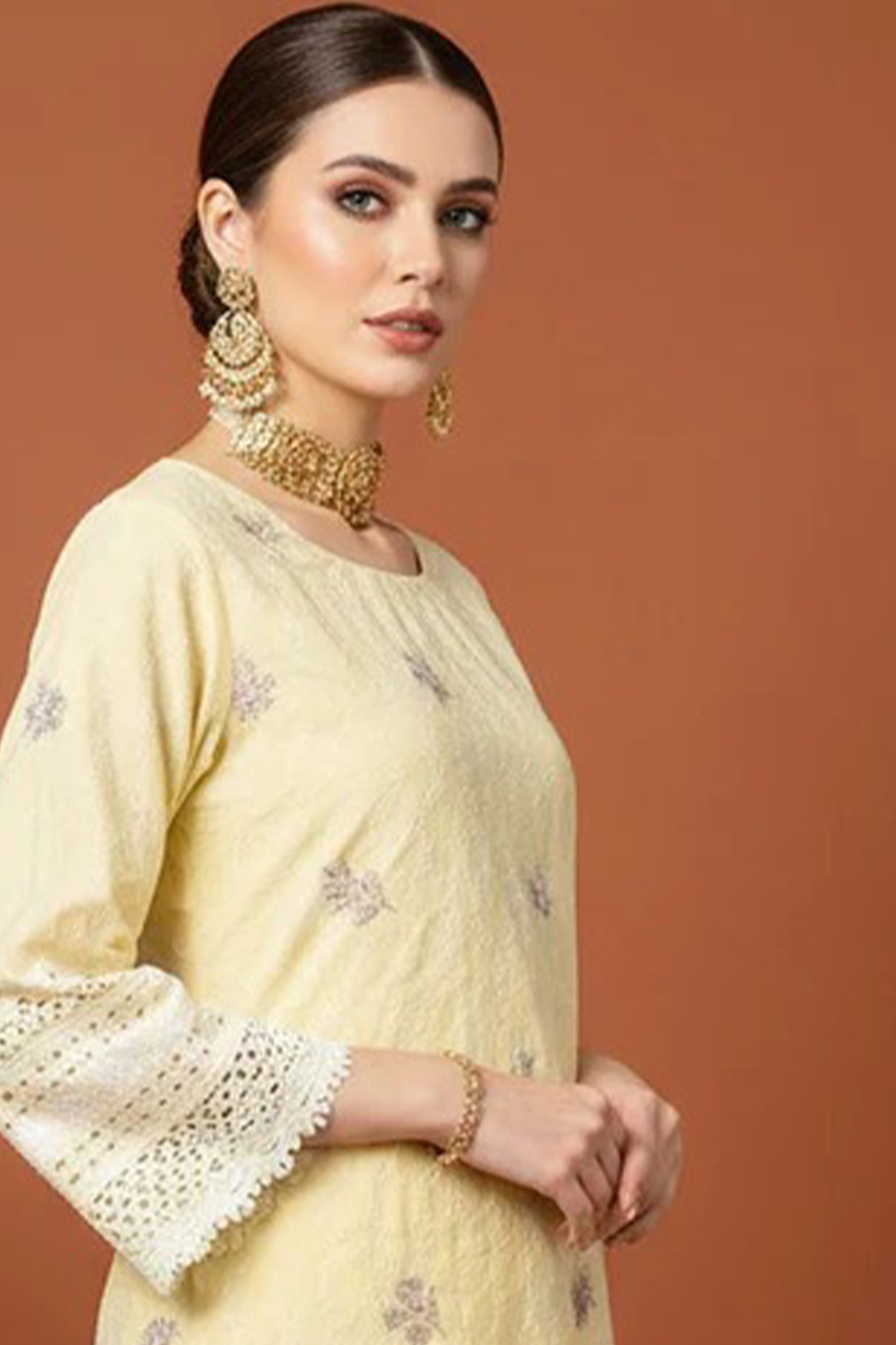 MAHOOR – 2-Piece Cambric Chikankari Suit